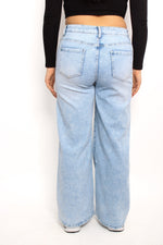 “PLUSSIZE” WIDE LEG JEANS 072 - LIGHT DENIM