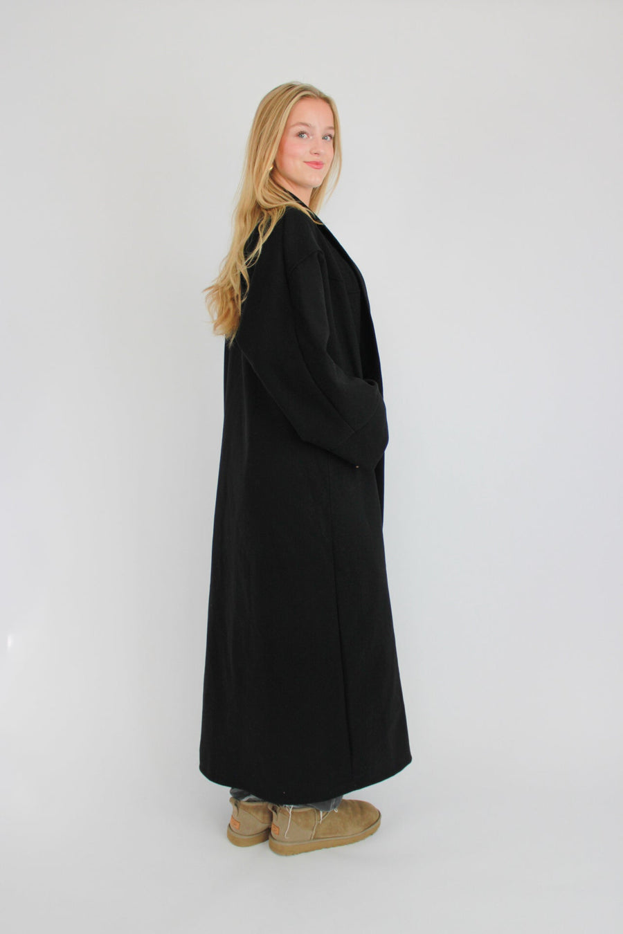 “TALL” NYLA KIMONO - BLACK