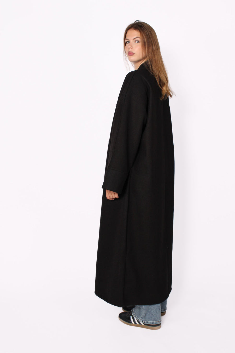 “TALL” NYLA KIMONO - BLACK
